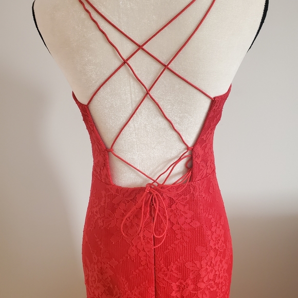 Bariano Australia open back lace prom red dress - Picture 5 of 10